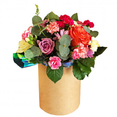 Цветы в коробке "Романтичный микс"